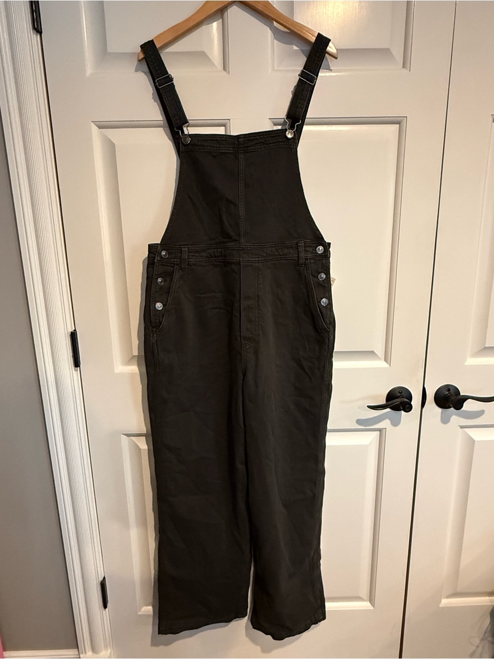 aerie NWT Distressed Black Wide-Leg Overalls